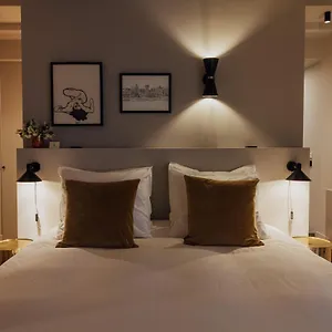 Bed & Breakfast No 7, Renovated February 2025, Amsterdam